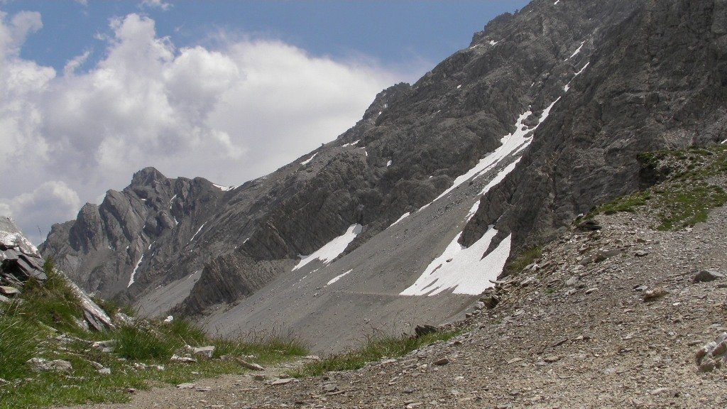sany2090.jpg